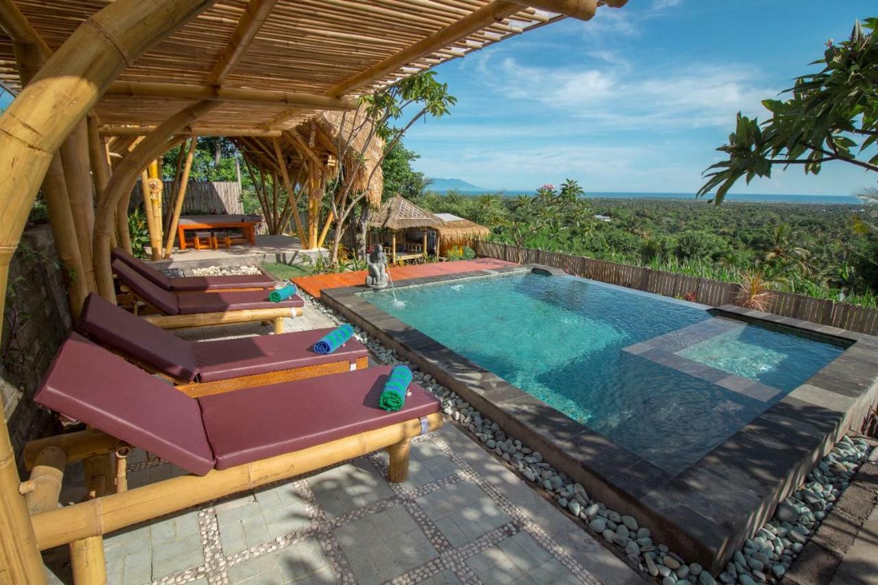 Hotel Menjangan Hill à Banyuwedang Extérieur photo