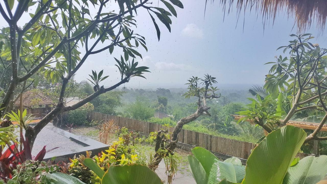 Hotel Menjangan Hill à Banyuwedang Extérieur photo